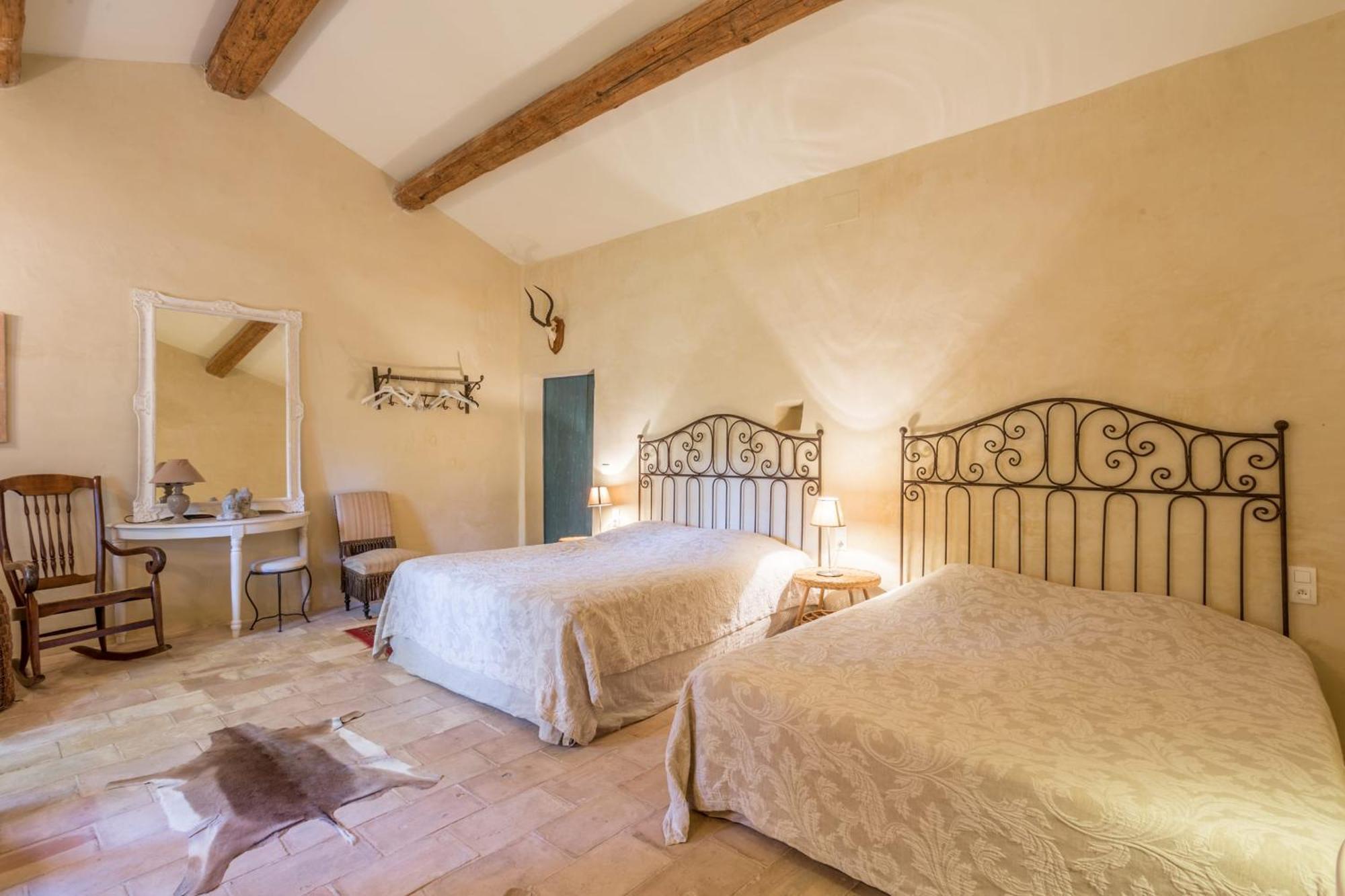 La Maison Des Artistes Ménerbes Extérieur photo
